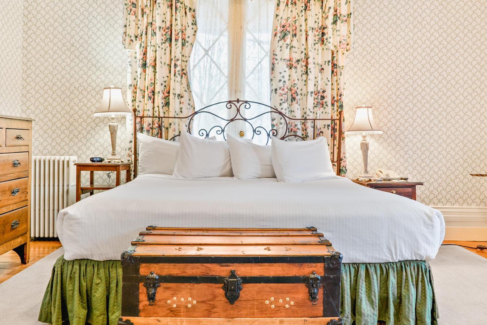 Beekman Arms And Delamater Inn Райнбек Екстер'єр фото